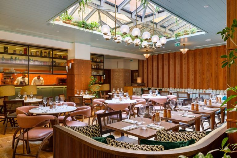 Scopri di più sull'articolo Beverly, a metà settembre apre il ristorante “racy” di The Hoxton Rome